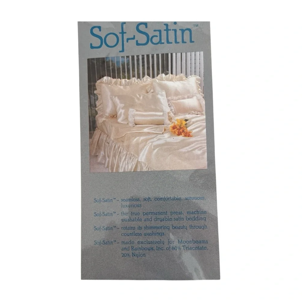 NEW Vintage Peach Satin Twin Sheet Set Moonbeams and Rainbows Sof-Satin